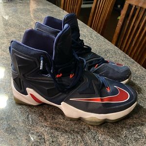 LeBron 13 ‘USA’
